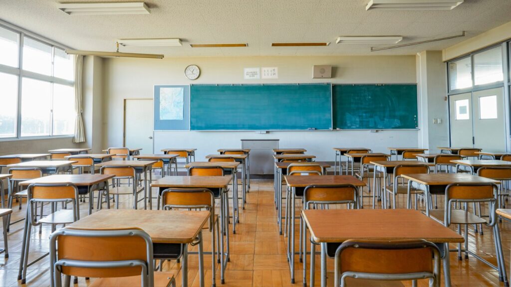 Wooden office desk with steel frame designed by WoodenWeld